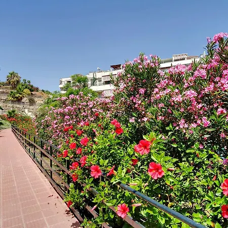Del Parque Flats - Golf & Apartment