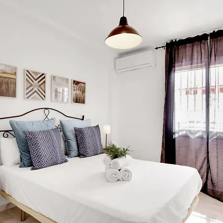 Del Parque Flats - Golf & Apartment