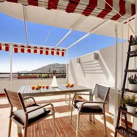Del Parque Flats - Golf & Apartment