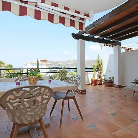Del Parque Flats - Golf & Apartment